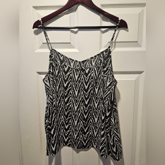 NWT G:21 woven cami. Black/White print. XXL - Picture 2 of 3